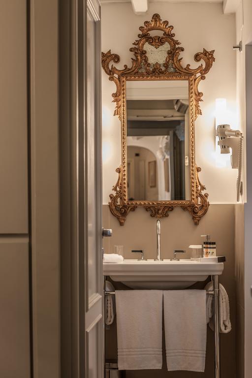 47Luxurysuites - Trevi Рим Номер фото